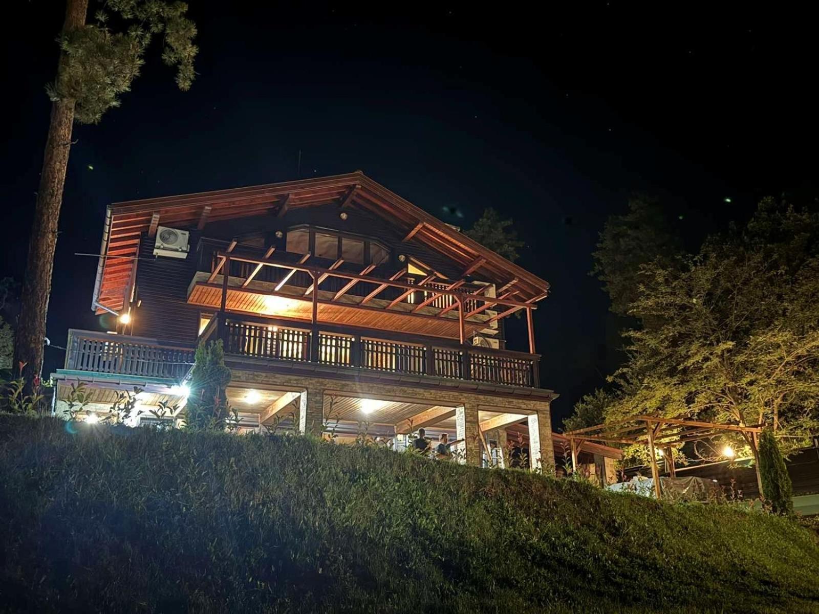 Villa Iskar Lake Residence By Bookvillabg Shtarkelovo Gnezdo Bagian luar foto