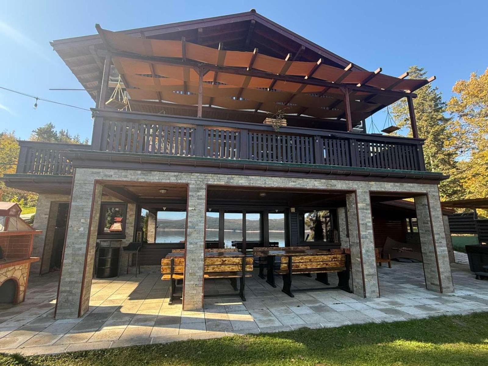 Villa Iskar Lake Residence By Bookvillabg Shtarkelovo Gnezdo Bagian luar foto